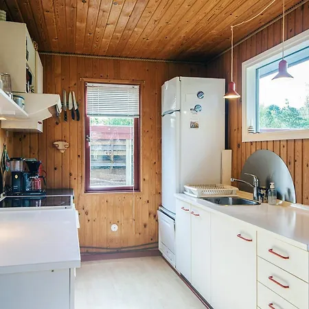 Holiday home 6 Person In Grenaa-by Traum Brondstrup