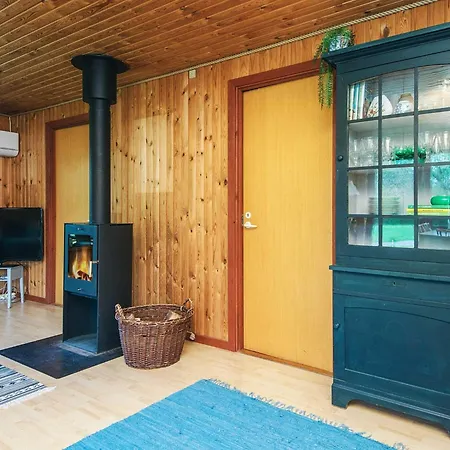 Holiday home 6 Person In Grenaa-by Traum